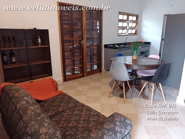 Ambiente integrado de sala, copa e cozinha