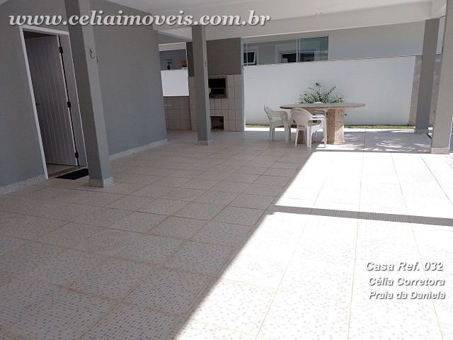 Pátio frontal - ambiente da churrasqueira