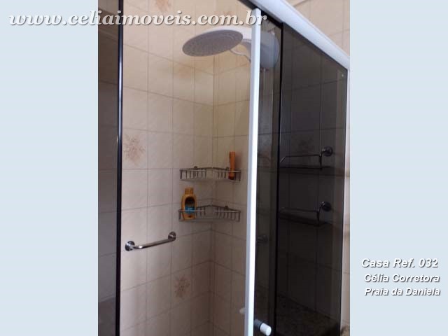 Banheiro piso superior (detalhe do box)