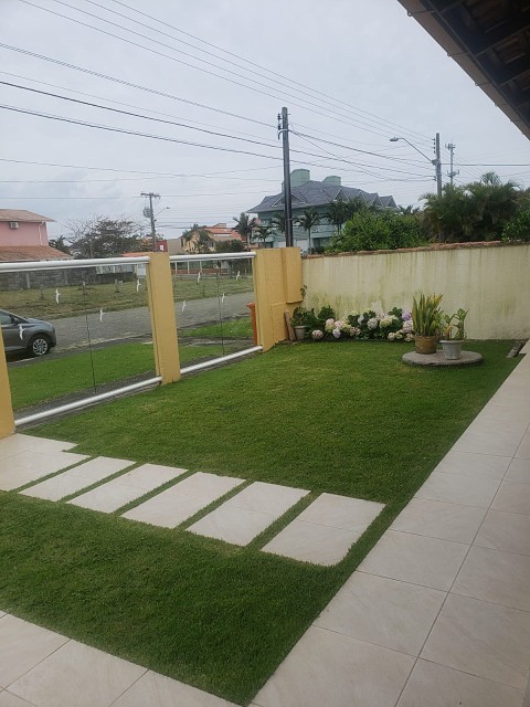 Pátio frontal